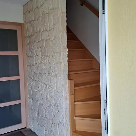 Apartment Avec Parking Gratuit Sur Place