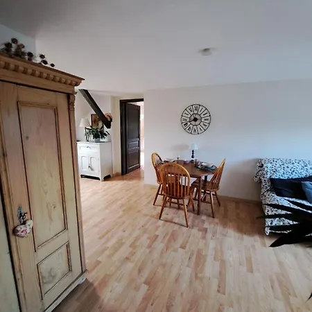 Avec Parking Gratuit Sur Place *